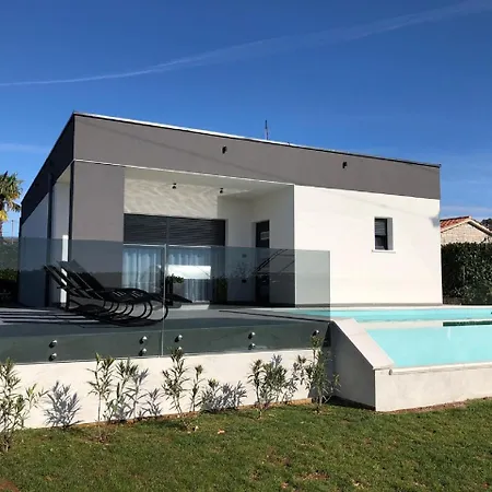 Oleandra Villa *