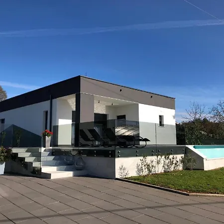 Oleandra Sveti Petar u Sumi